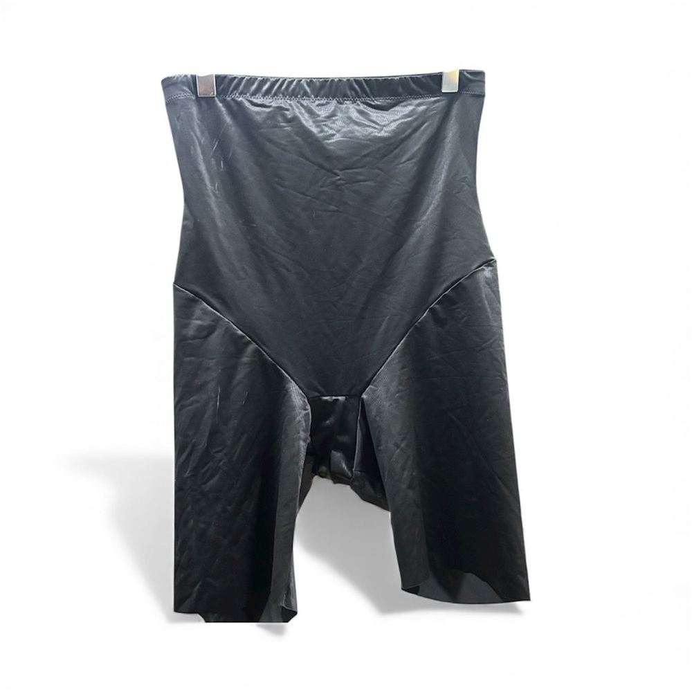 Maidenform Black Shapewear Shorts -L